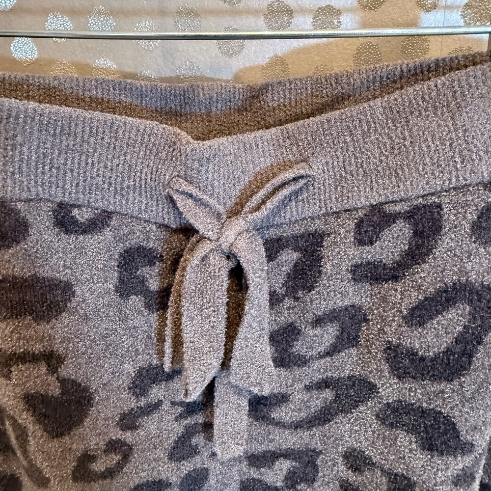 Barefoot Dreams Charcoal Leopard Track Pant - Picture 5 of 10